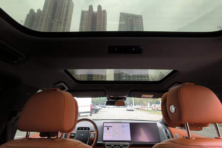 Used Li Auto L8 2023 Pro Model
