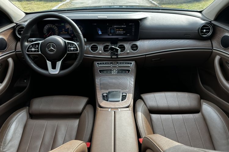 Used Mercedes-Benz E-Class 2020 E 260 L
