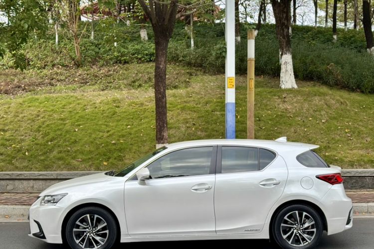 Used Lexus CT 2017 CT200h Elite Edition Solid Color China V Standard