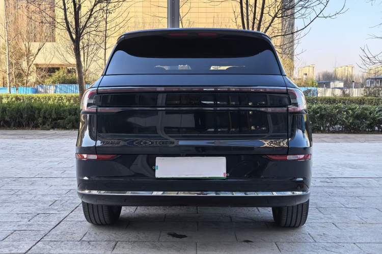 Used  Q07 2025 215 Flagship PLUS