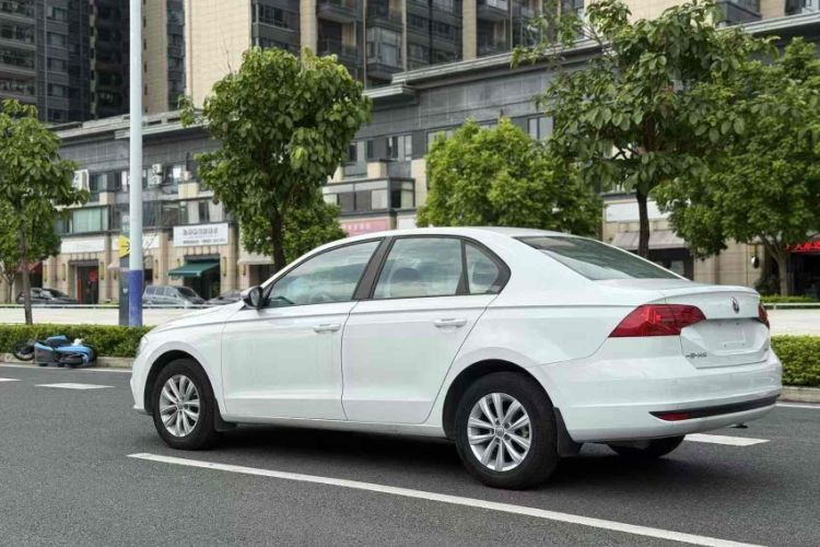 Used Volkswagen Bora 2016 1.6L Automatic Fashion Model
