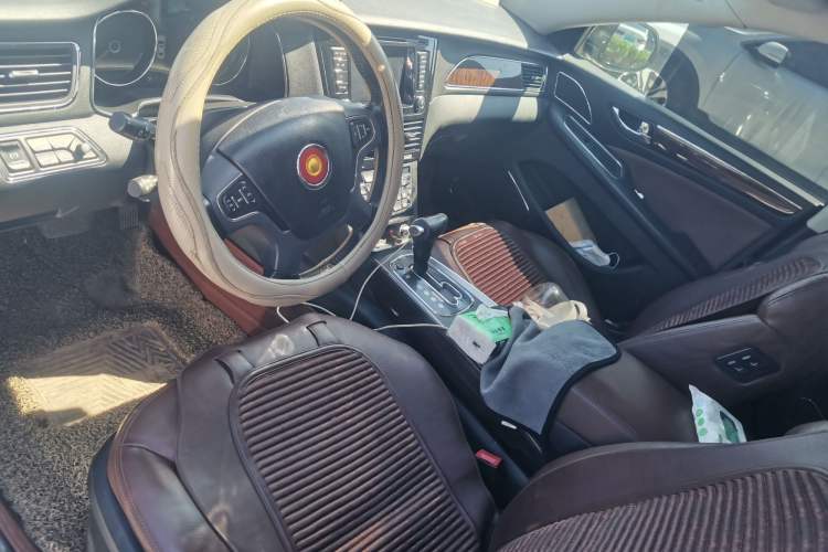 Used Hongqi H7 2015 2.0T Luxury Model
