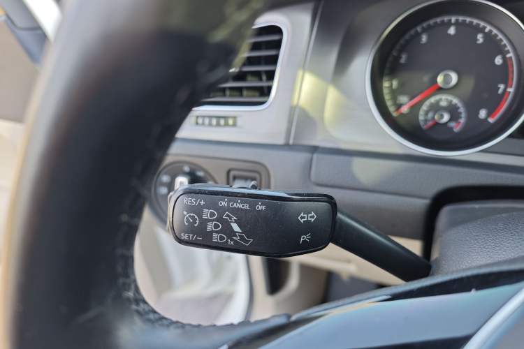 Used Volkswagen Golf 2015 1.6L Automatic Comfort Model
