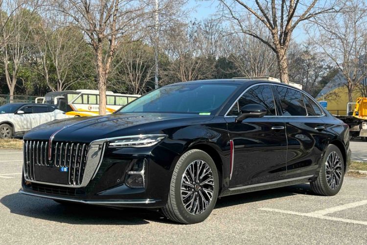 Used Hongqi H5 2025 2.0T Automatic Flag Edition – 500 000 Units Commemorative Version
