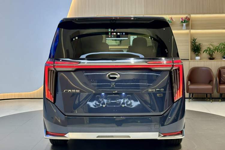 Used GAC Trumpchi Xiangwang M8 2025 Kunkun Series Ultra First-Class Cabin
