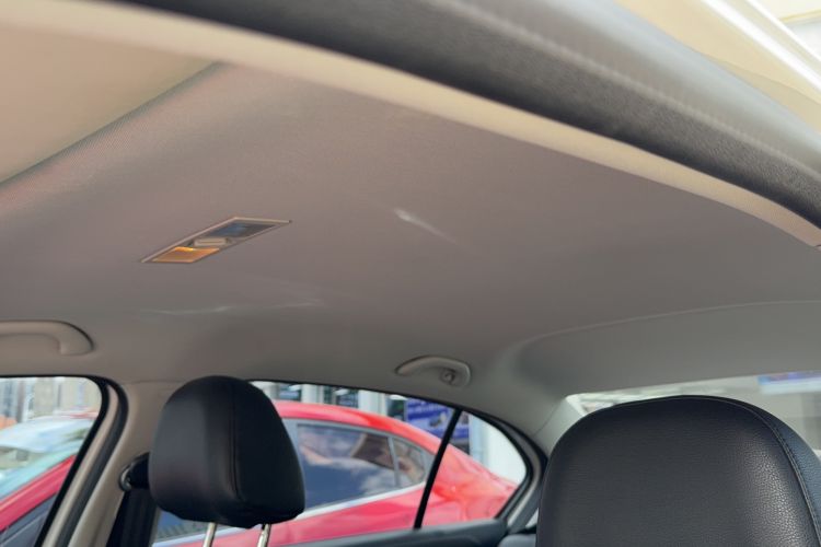 Used Volkswagen Lavida 2017 1.6L Automatic Fashion Edition
