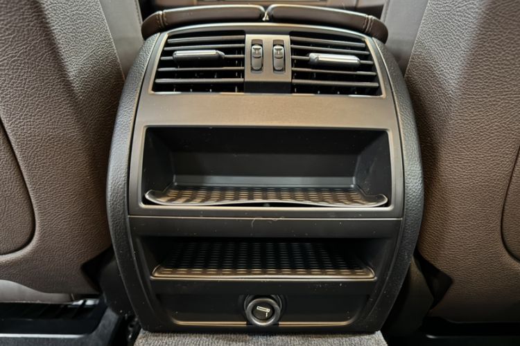 Used BMW 5 Series 2014 525Li Luxury Design Package
