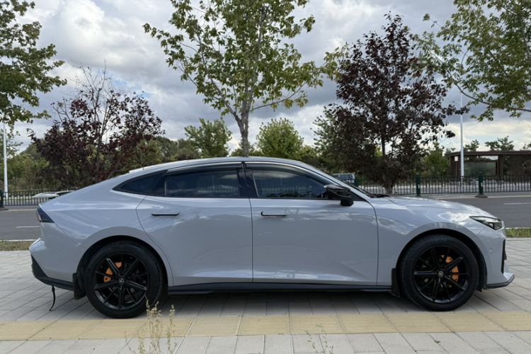 Used Changan UNI-V 2022 1.5T Smart Navigation Version