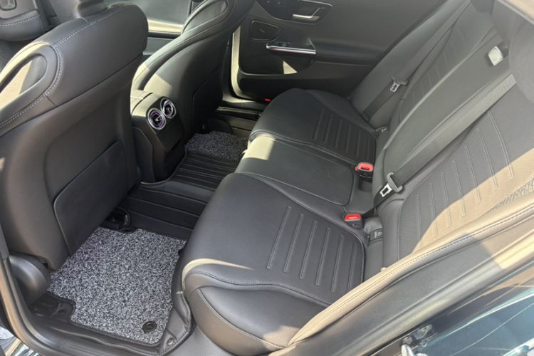 Used Mercedes-Benz C-Class 2023 Restyled C 260 L Sport Edition
