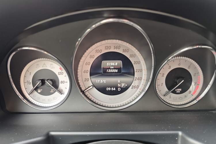 Used Mercedes-Benz GLK-Class 2013 Facelift GLK 300 4MATIC Fashion Edition
