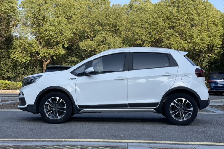 Used Geely Auto Vision X3 2019 Upgraded Model 1.5L CVT Prestige Version