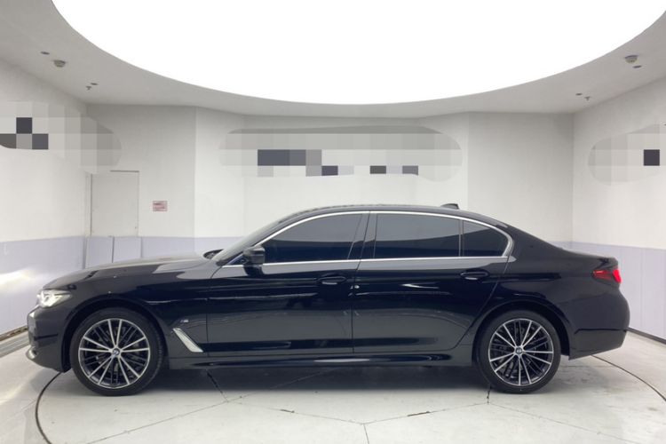 Used BMW 5 Series 2023 Restyled 530Li Leading Edition M Sport Package
