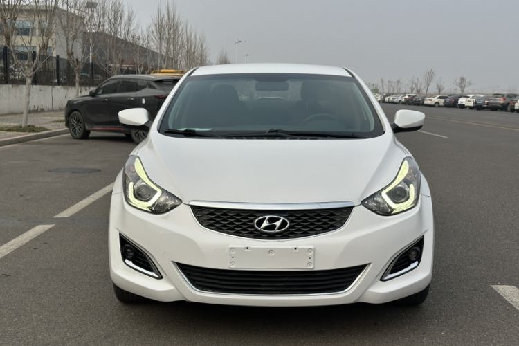 Used Hyundai Elantra (5th Generation / Langdong) 2016 1.6L Automatic Smart Version