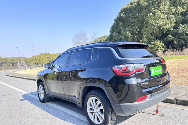 Used  Compass 2021 220T Automatic Elite Edition
