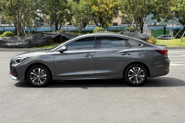 Used Changan Eado 2023 Changan Edition PLUS Blue Whale NE 1.4T GDI DCT Prestige Version
