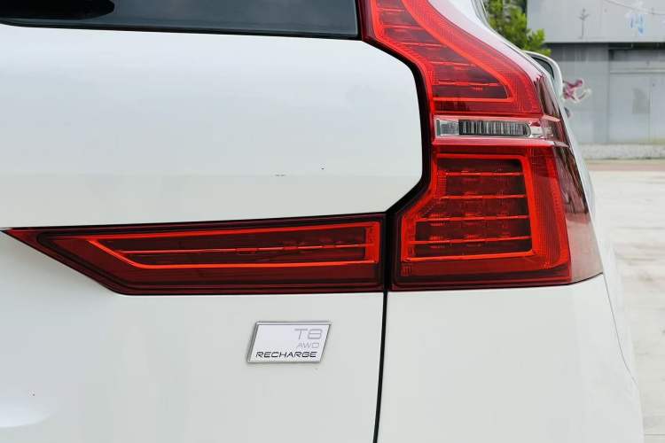 Used Volvo XC60 New Energy 2021 T8 e-Drive Hybrid Luxury Edition
