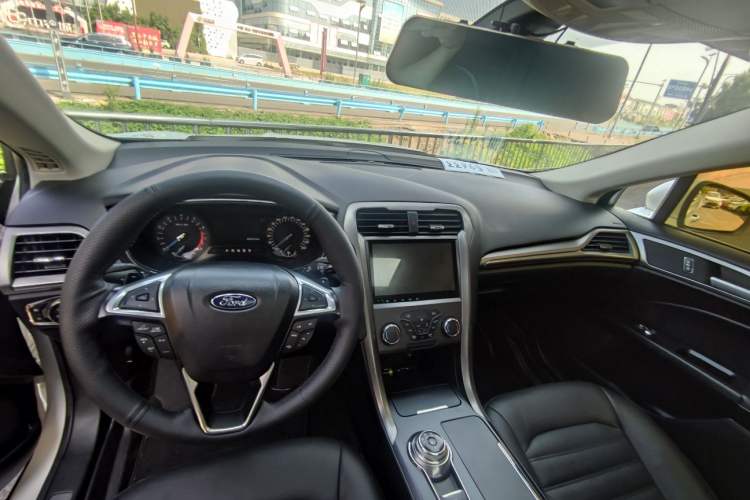 Used Ford Mondeo 2017 EcoBoost 180 Stylish Model
