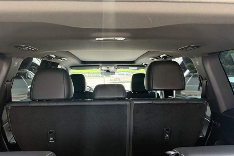 Used GAC Trumpchi GS8 2022 Linghang Series 2.0 TGDI Two-Wheel-Drive Luxury Smart Connectivity Version (7 Seats)
