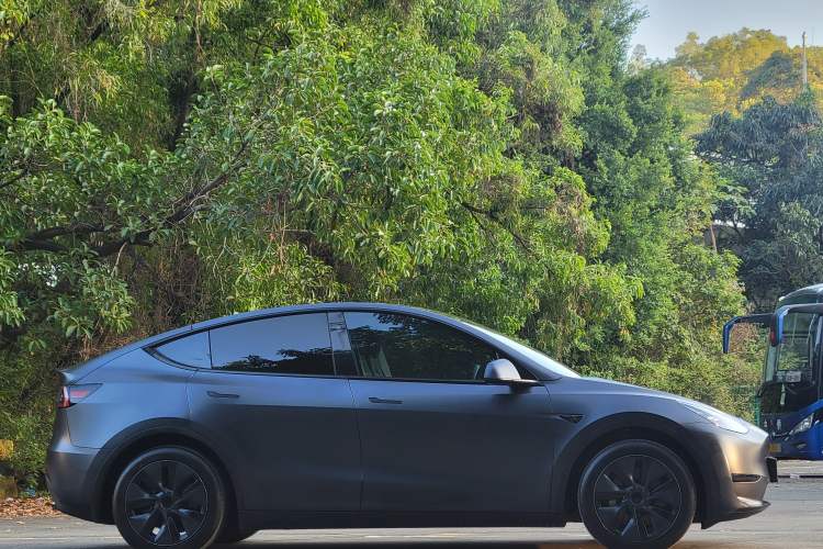 Used Tesla Model Y 2024 Rear-Wheel-Drive Version
