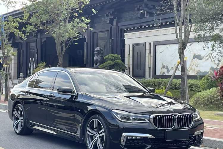 Used BMW 7 Series 2018 740Li M Sport Package Leading Model
