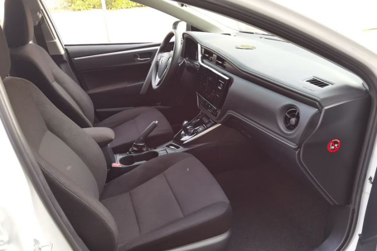 Used Toyota Levin 2017 Revised Dual-Engine 1.8H GS E-CVT Elite Sunroof Version China V Standard