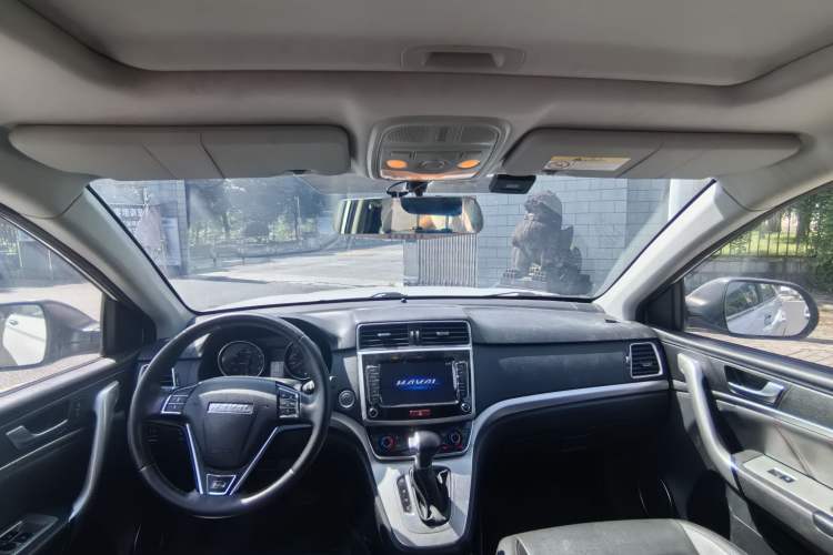 Used Haval M6 2019 1.5T DCT Two-Wheel Drive Elite Version China VI Standard
