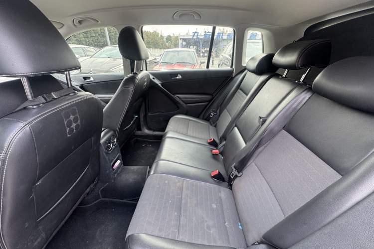 Used Volkswagen Tiguan 2017 300TSI Automatic Two-Wheel Drive Silk Road Luxury Edition
