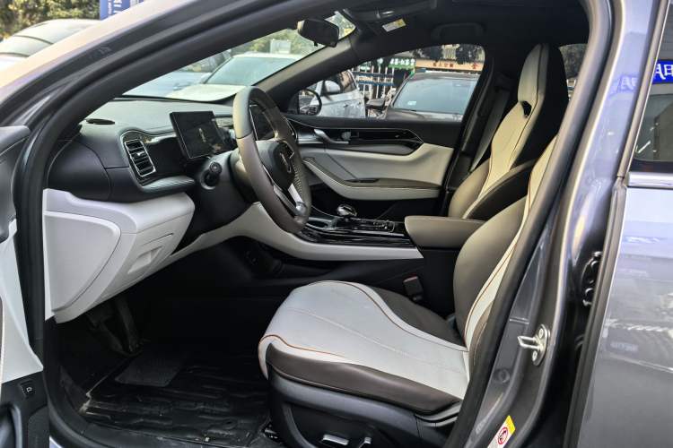 Used BYD Qin PLUS 2023 Champion Edition DM-i 55KM Superior Model
