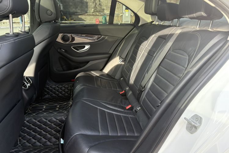 Used Mercedes-Benz C-Class 2015 C 260 L
