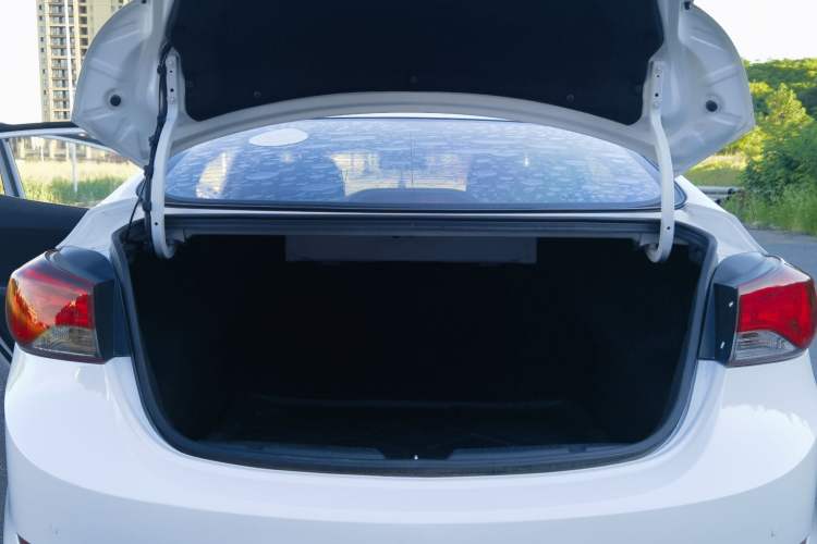 Used Hyundai Elantra 2016 1.6L Automatic Prestige Edition
