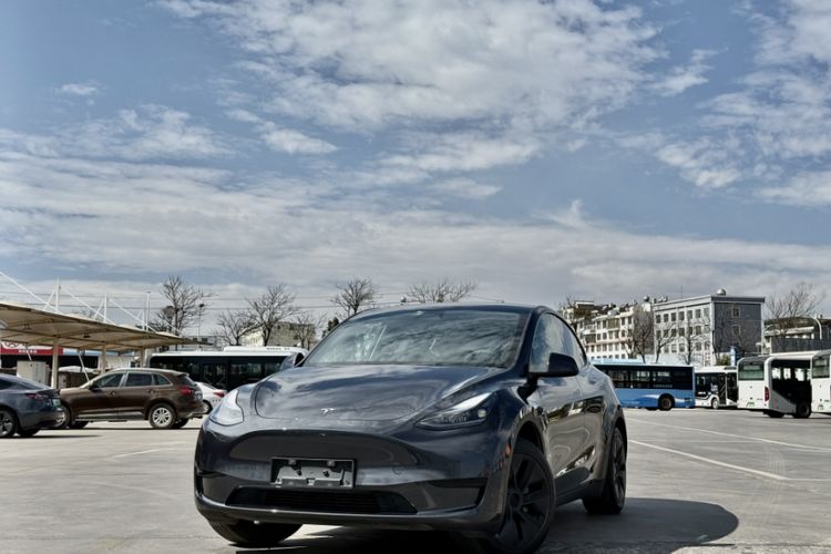 Used Tesla Model Y 2024 Rear-Wheel-Drive Version