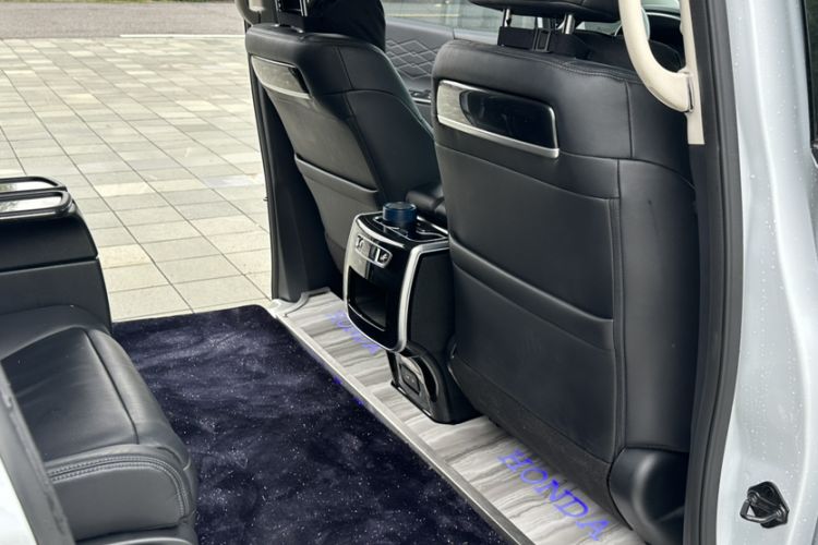 Used Honda Elysion 2024 2.0L eHEV Luxury Edition
