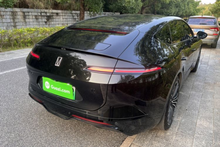 Used  12 2025 Ultra Extended-Range Edition
