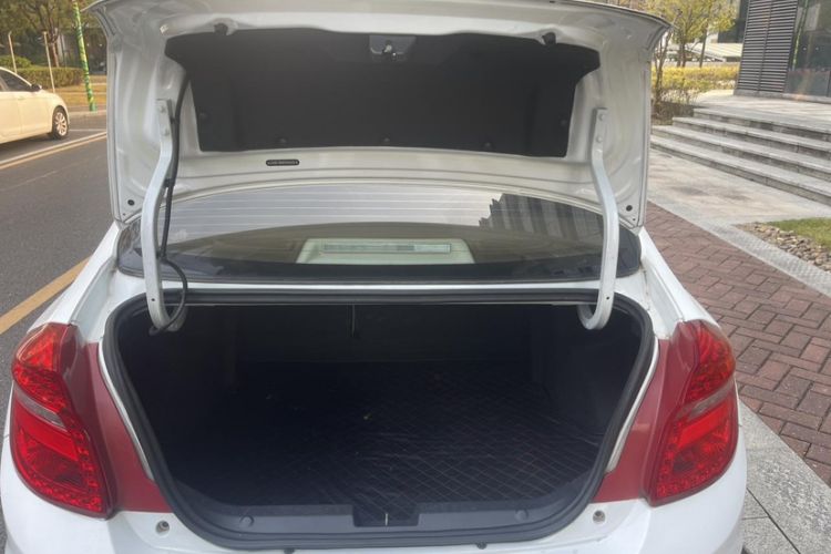 Used Chery E3 2013 1.5L Manual ZhiShang Model