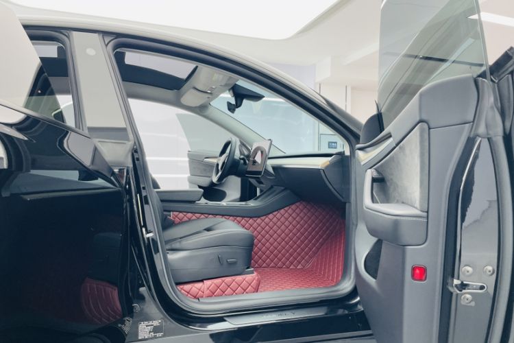 Used Tesla Model Y 2022 Rear-Wheel-Drive Version
