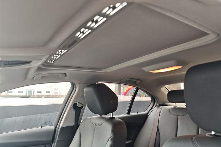 TDK.VehicleDetails.img