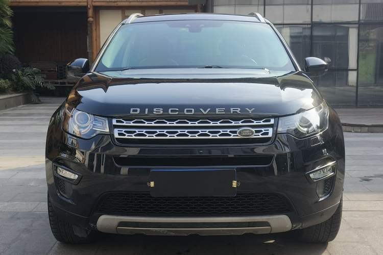 Used Land Rover Discovery Sport 2018 240 PS HSE Version
