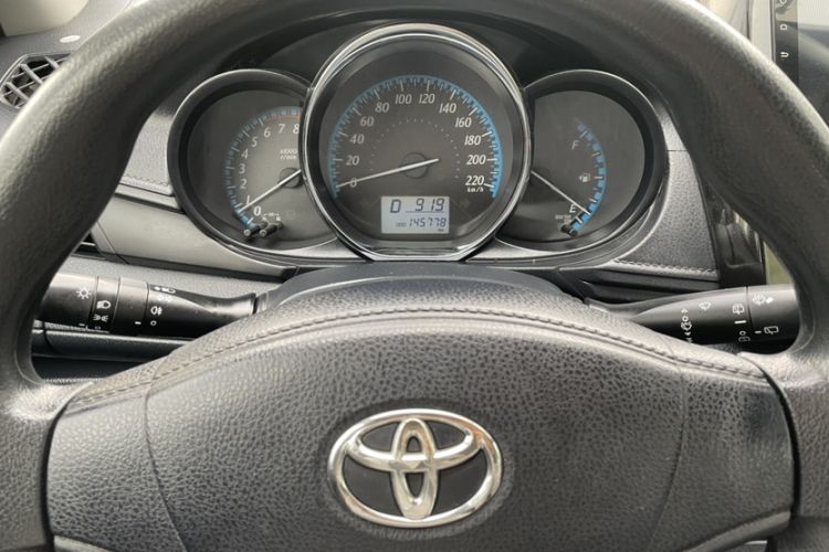 Used Toyota YARiS L 2016 Revised 1.5E CVT Charming Edition