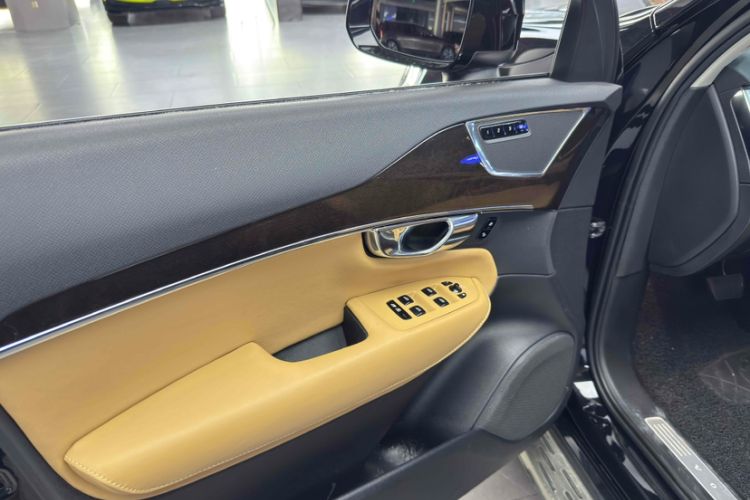 Used Volvo XC90 2015 T6 Zhiya Edition 7-seater
