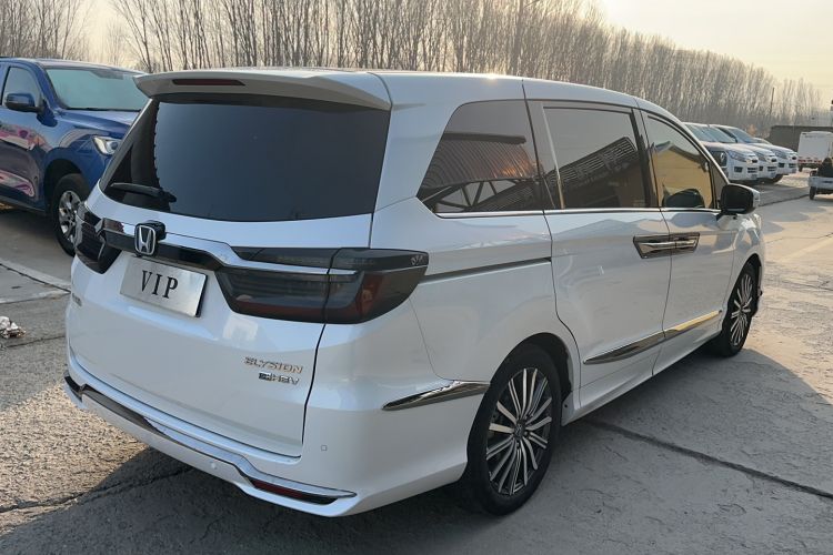 Used Honda Elysion 2022 2.0L eHEV Luxury Edition
