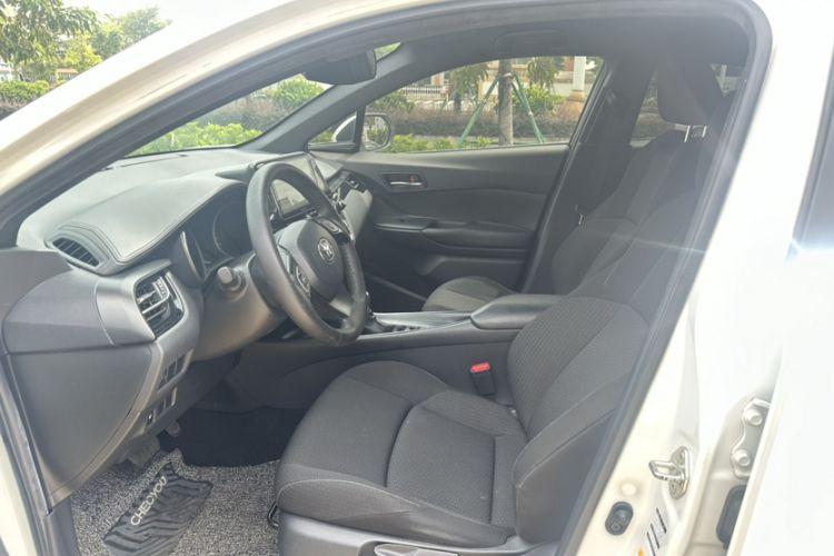 Used Toyota C-HR 2018 2.0L Elite Edition China V standard