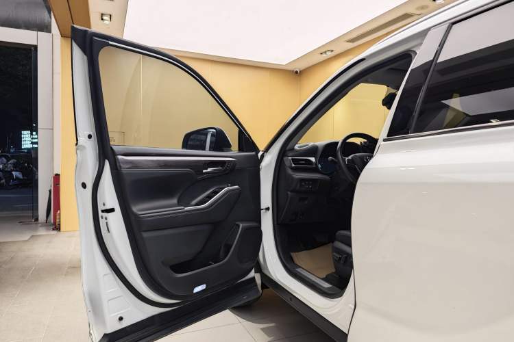 Used Toyota Highlander 2022 Dual-Engine 2.5L Four-Wheel Drive Supreme Edition 7-Seater
