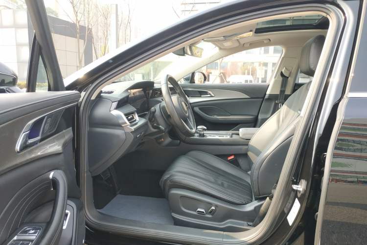 Used Hongqi H5 2023 2.0T Automatic Smart Connect Flagship Edition
