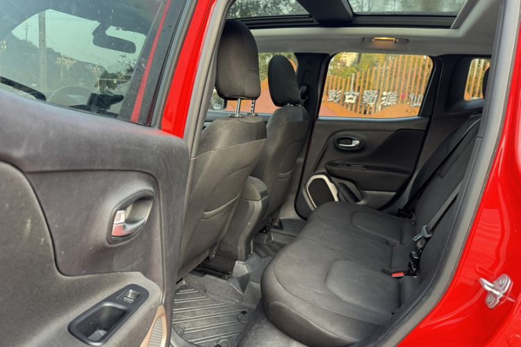 Used  Renegade 2017 180T Automatic High-Energy Version
