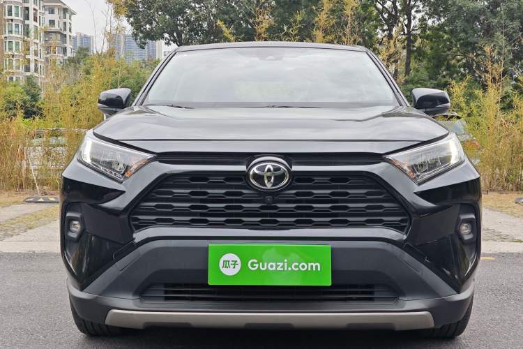 Used Toyota RAV4 2023 2.0L CVT Two-Wheel Drive Fashion Edition