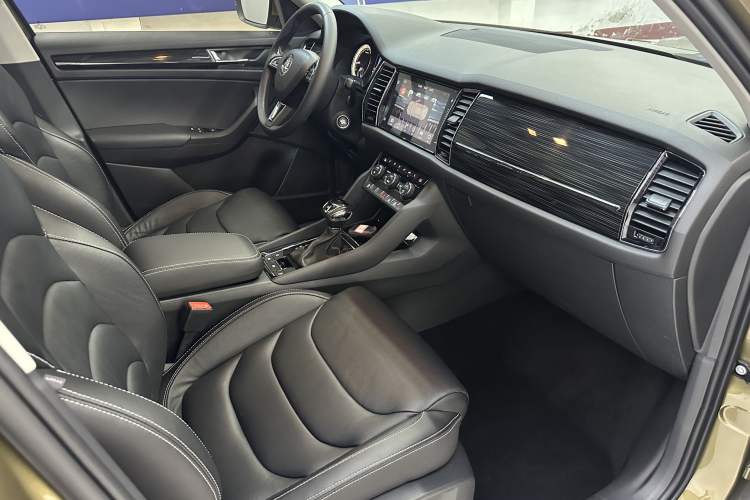 Used Skoda Kodiaq 2018 Facelifted TSI330 5-Seater Two-Wheel-Drive Luxury Enjoyment Edition
