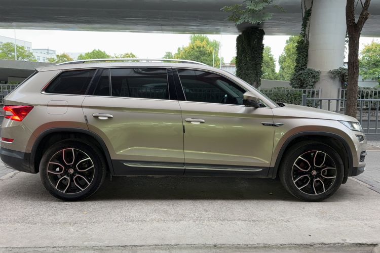 Used Skoda Kodiaq 2020 TSI330 7-Seater Two-Wheel-Drive Luxury Enjoyment Edition
