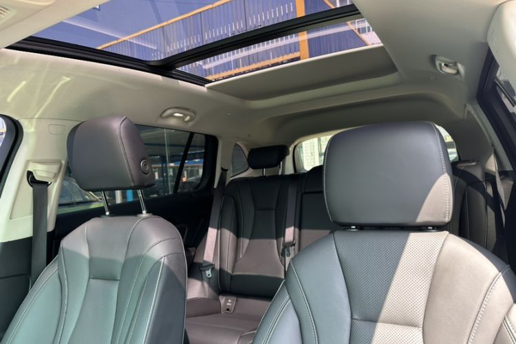 Used Buick Envision 2021 Encore Plus 652T Five-Seat All-Wheel-Drive Luxury Model
