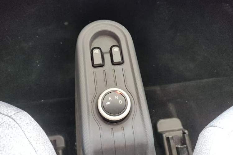 Used Wuling Hongguang MINIEV 2022 Macaron Premium Model – Lithium Iron Phosphate
