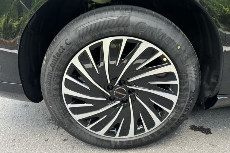 Used  Star Era ET 2025 Range-Extended 240 Pro All-Wheel Drive High-Speed Driver Assistance
